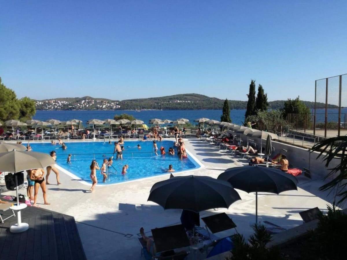 Apartmani Ruzmarin - Seget Donji, Trogir Exteriör bild