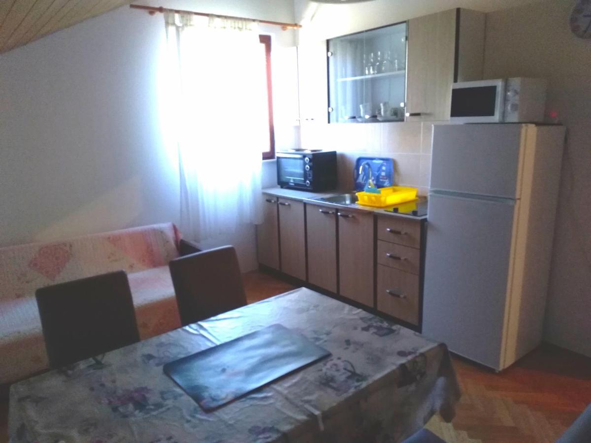Apartmani Ruzmarin - Seget Donji, Trogir Exteriör bild