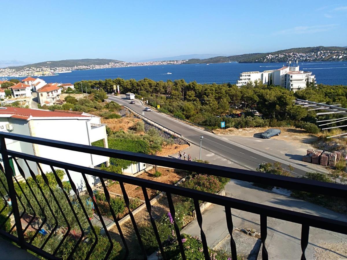 Apartmani Ruzmarin - Seget Donji, Trogir Exteriör bild